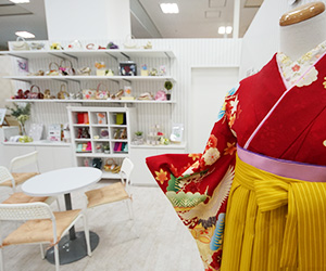 アイドル立川店がリニューアルオープンしました やまとアニバーサリー